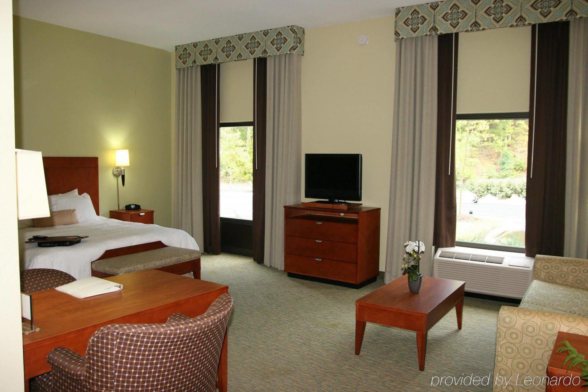 Hampton Inn & Suites Birmingham Airport Area Irondale Room photo